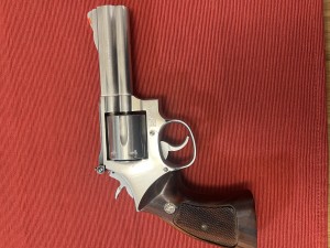 Revolver Smith & Wesson 686