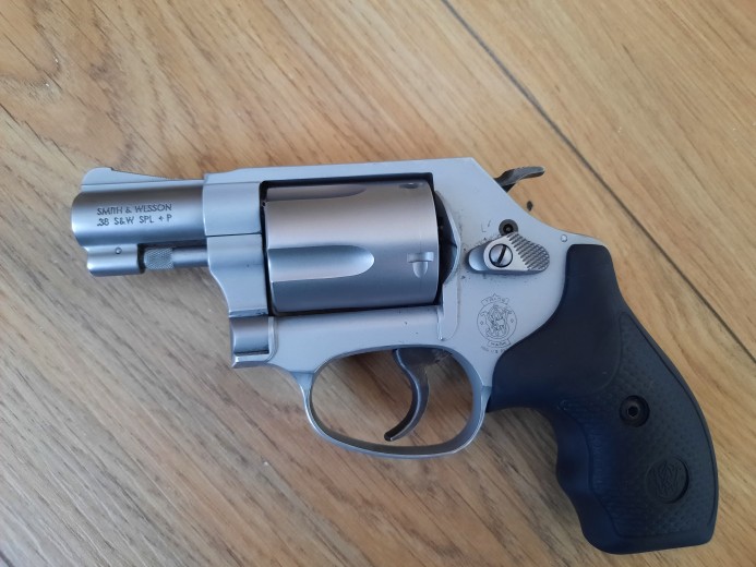 Revolver S&W 637