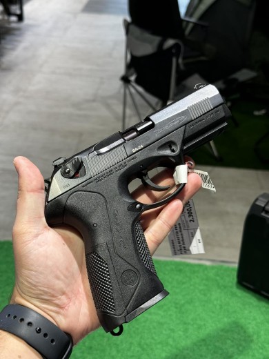 PIŠTOLJ BERETTA PX4