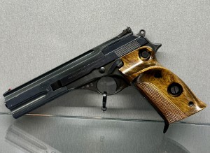 Beretta 76. 22LR