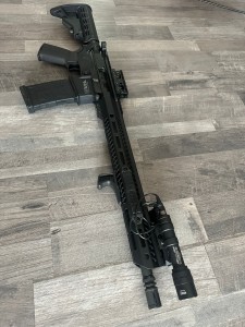 RRA Sportska puska AR 15 5.56