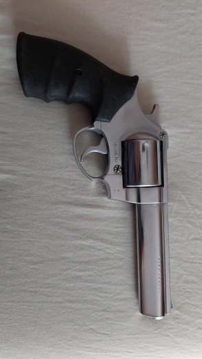 Zastava M83 cal. .44 Rem Mag revolver
