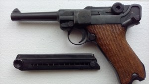 Luger P08 pistolj iz 1914 god.