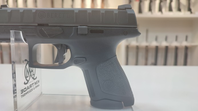 BERETTA APX COMPACT