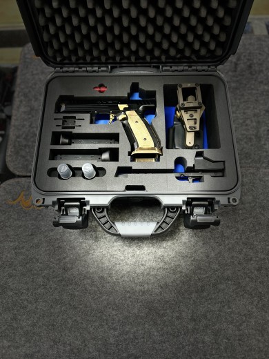 PISTOLJ LAUGO ALIEN BLACK GOLD FUL KIT LIMITED EDITION